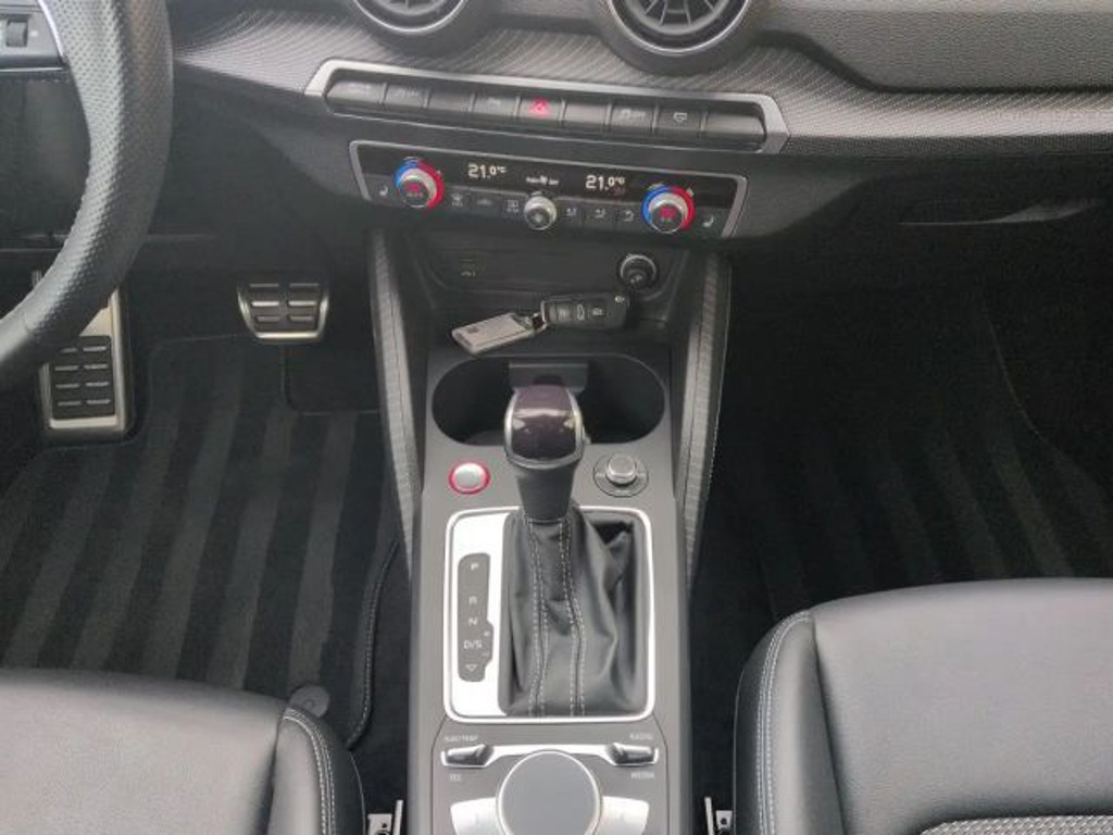 Audi SQ2