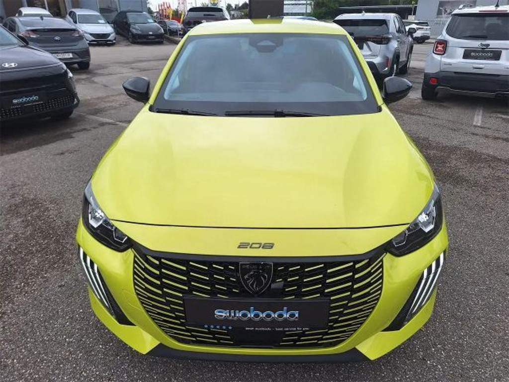Peugeot e-208