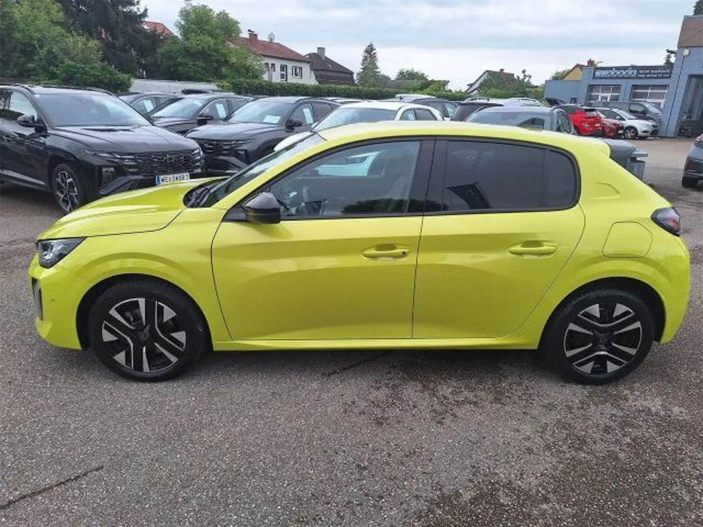 Peugeot e-208