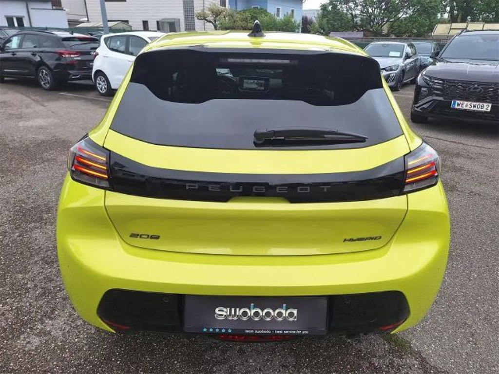 Peugeot e-208