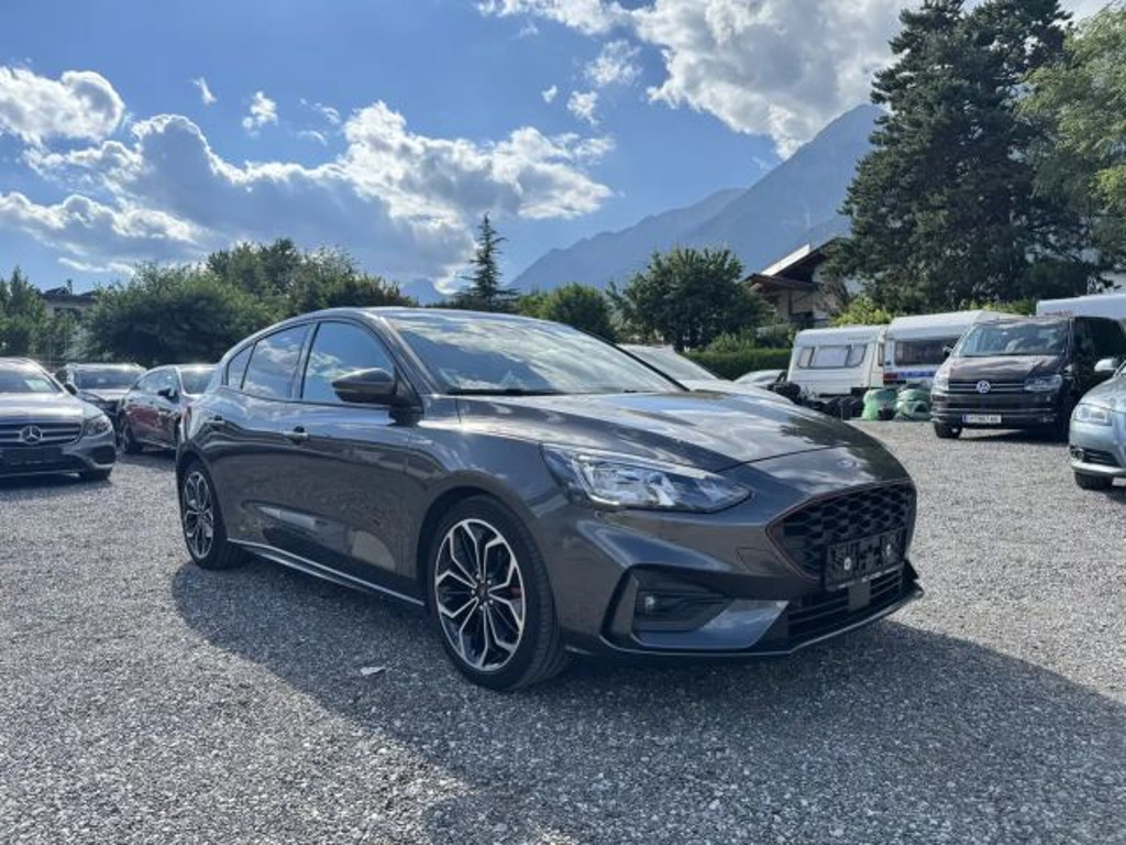 Ford Focus ST Line