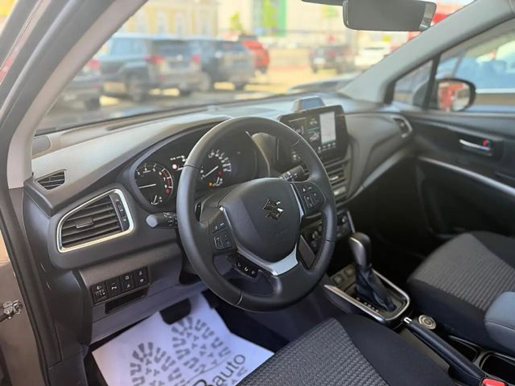 Suzuki S-Cross
