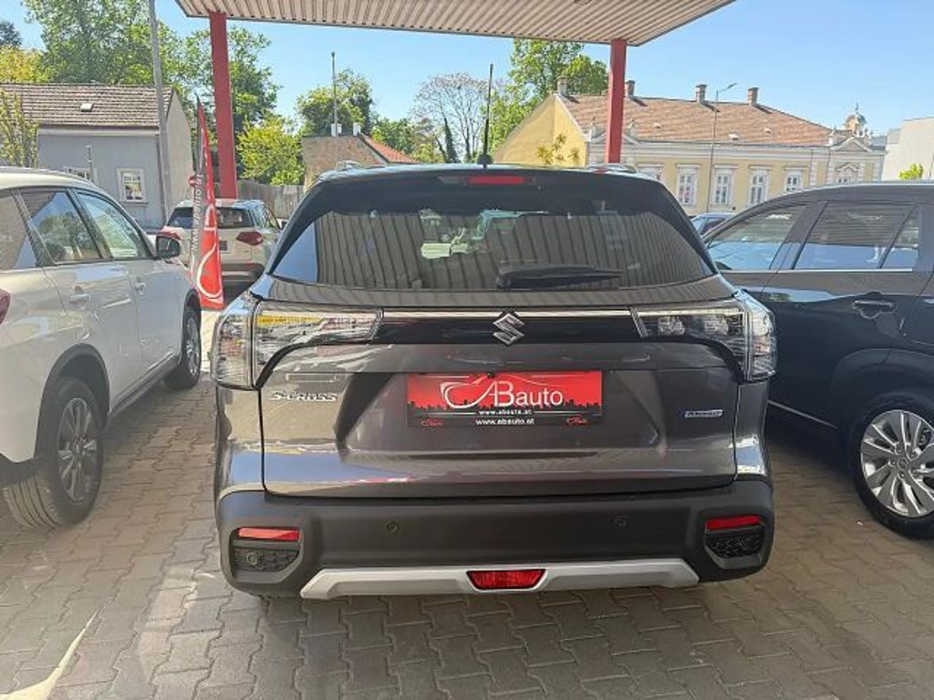 Suzuki S-Cross