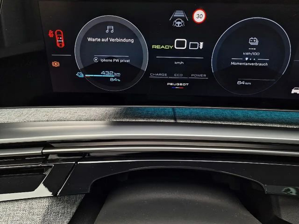 Peugeot E-5008