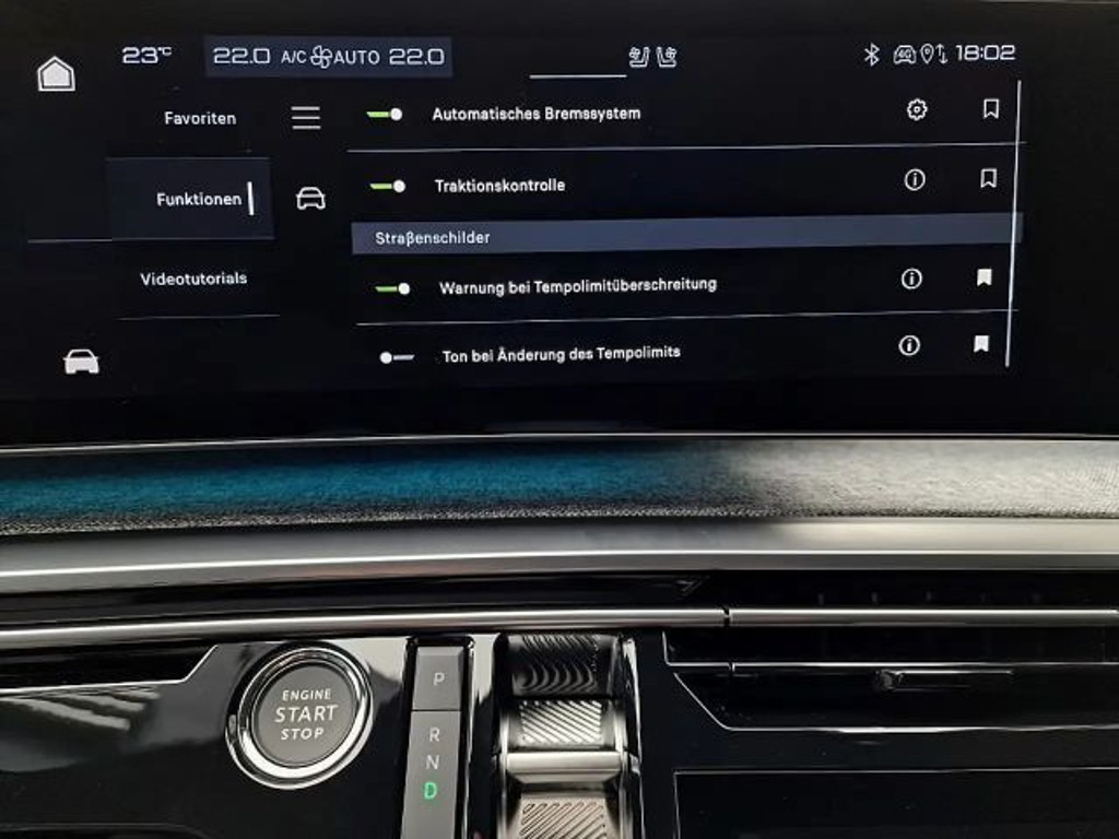 Peugeot E-5008