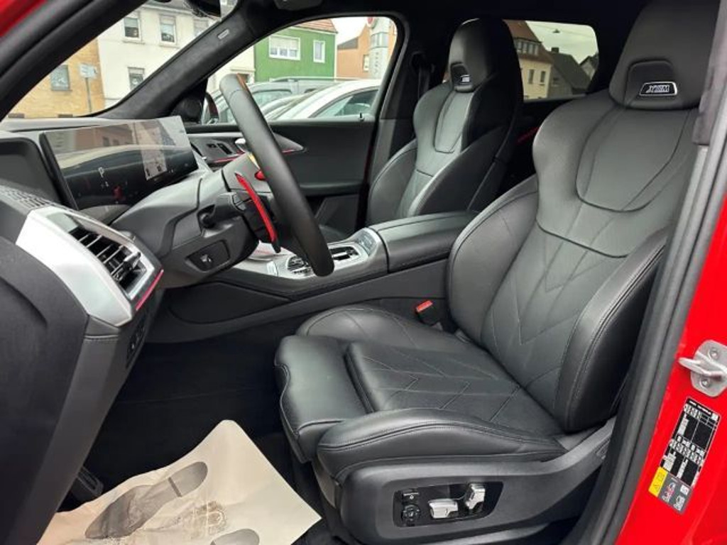 BMW XM