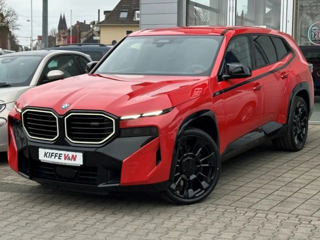 BMW XM