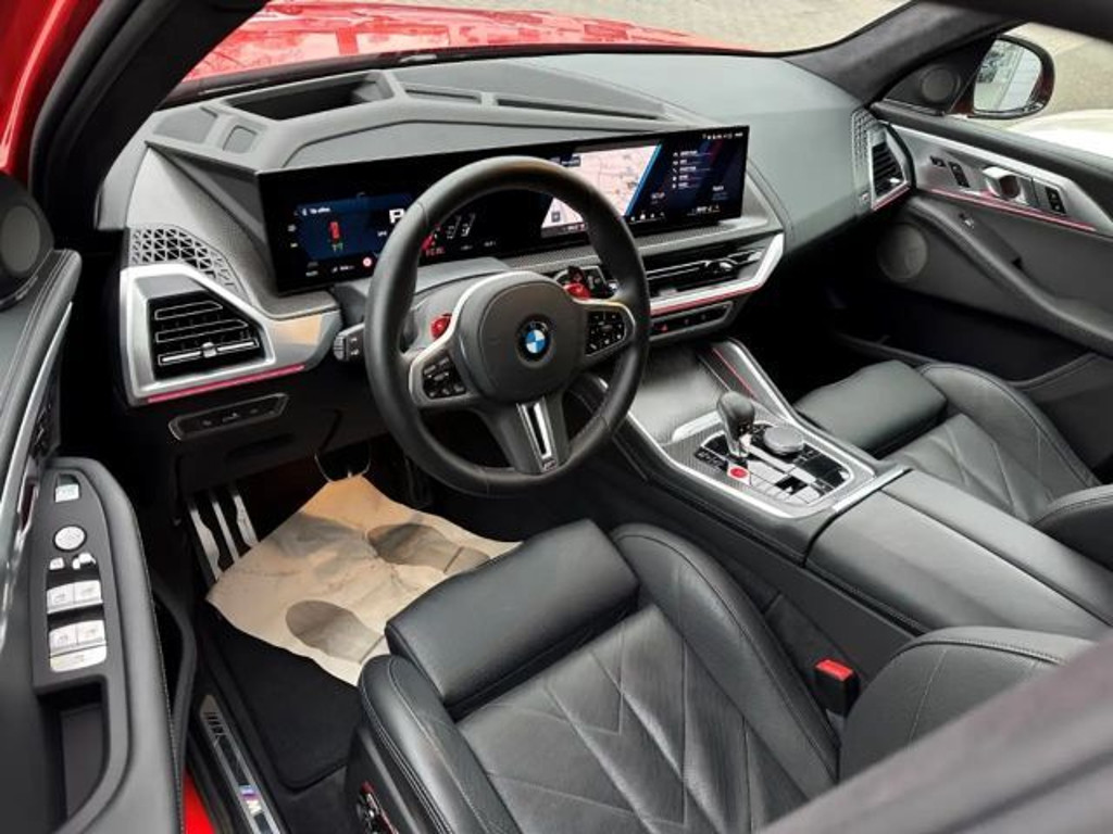 BMW XM