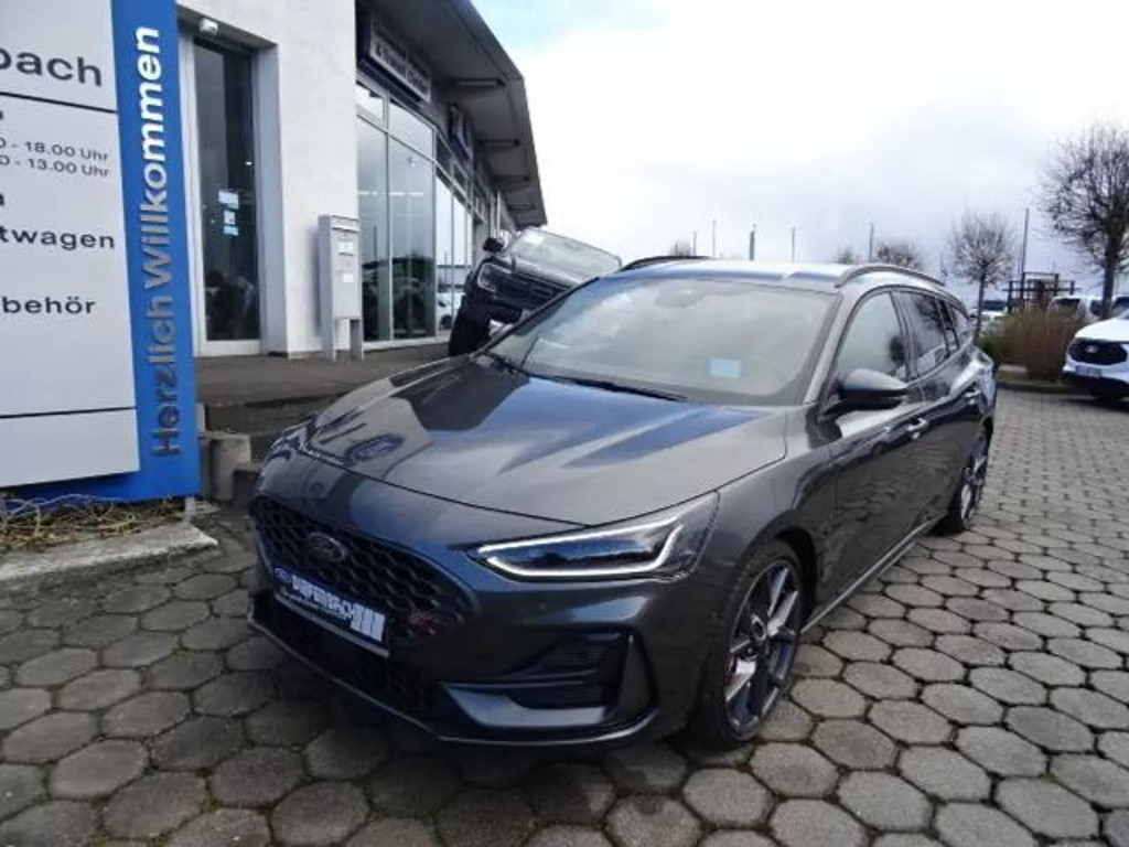Ford Focus Wagon ST Line