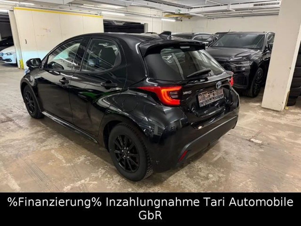 Toyota Yaris Team D Hatchback Hybride