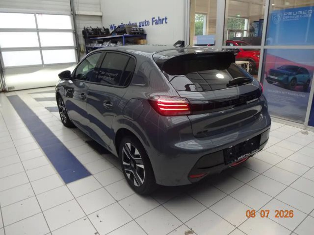 Peugeot e-208
