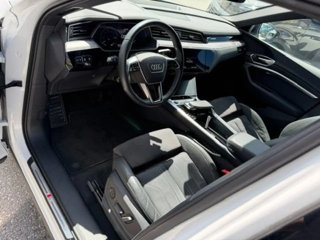 Audi Q8 e-tron