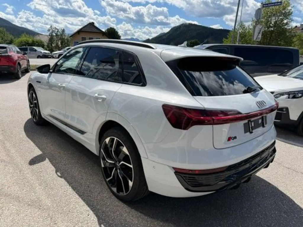 Audi Q8 e-tron