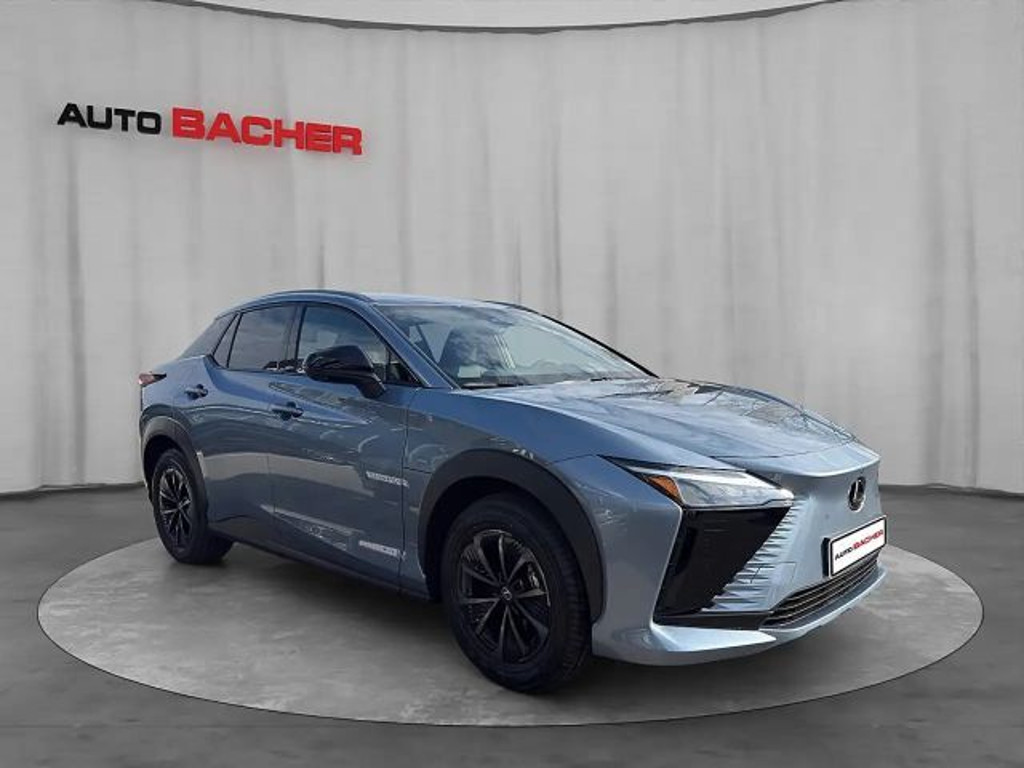 Lexus RZ