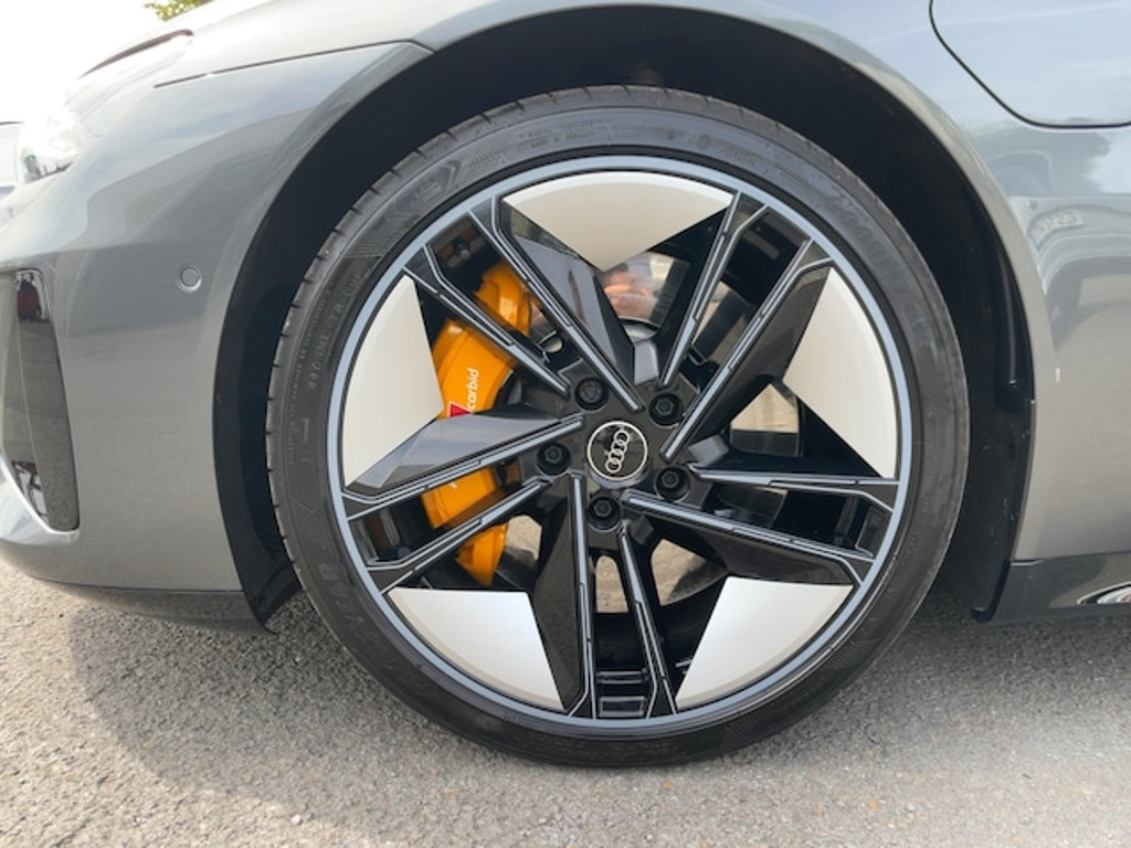 Audi e-tron GT