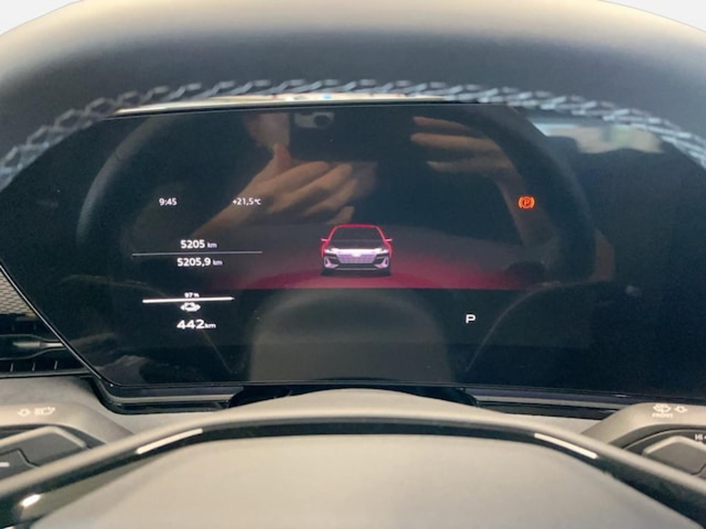Audi A6 e-tron