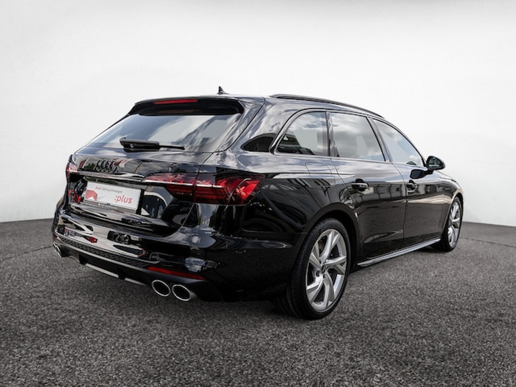 Audi S4