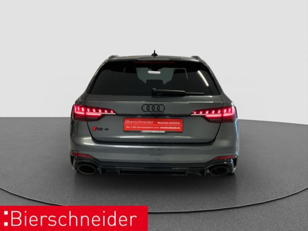 Audi RS4