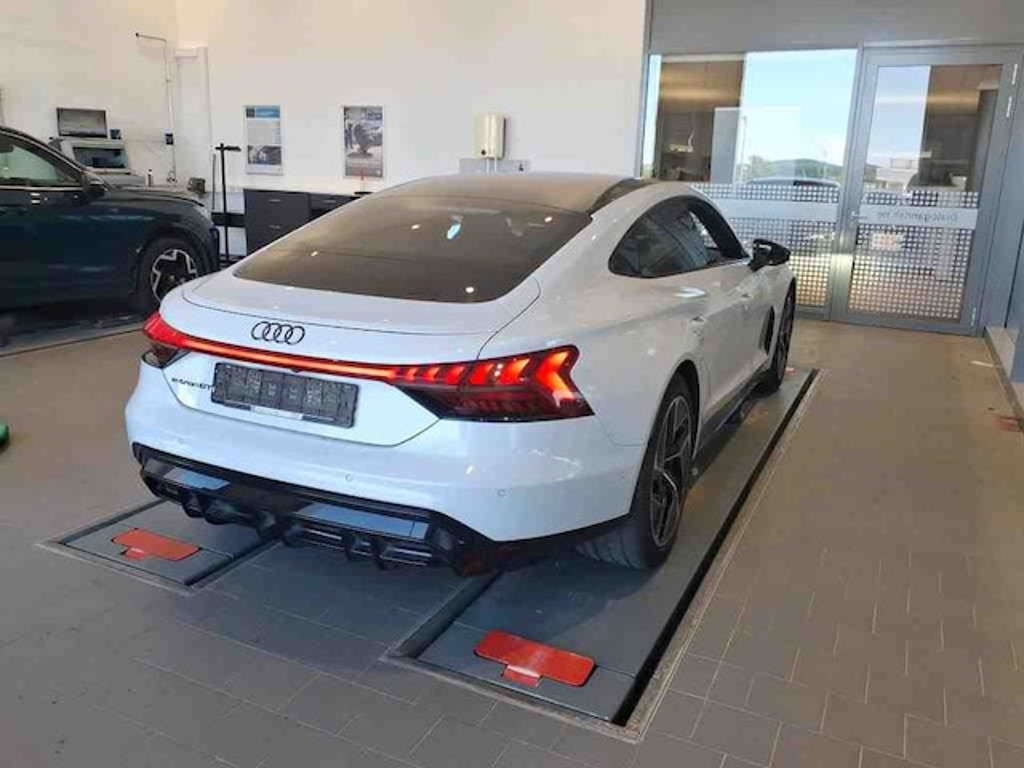 Audi e-tron GT