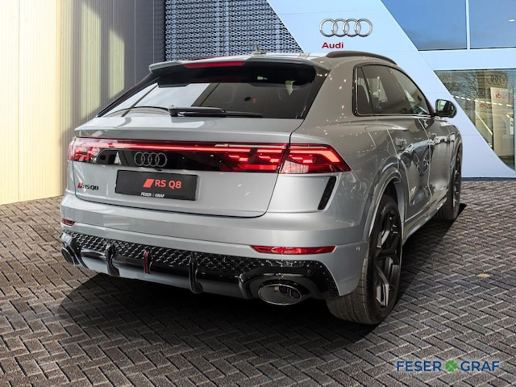 Audi RS Q8