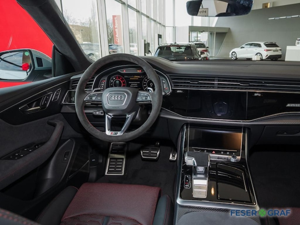 Audi RS Q8