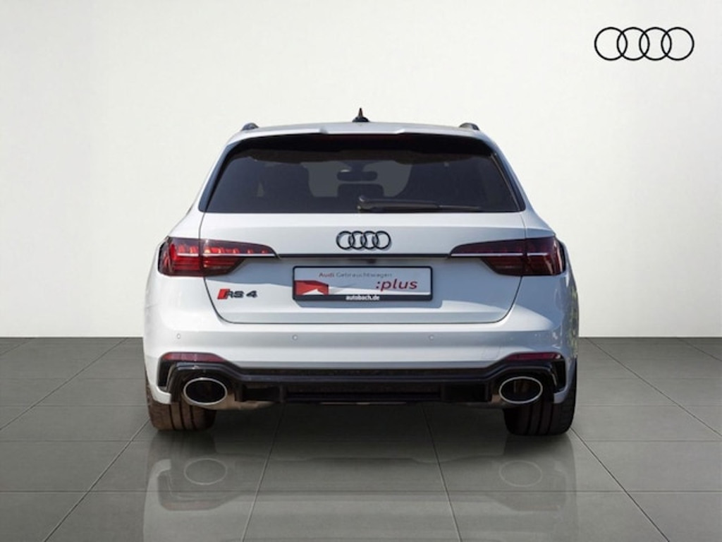 Audi RS4