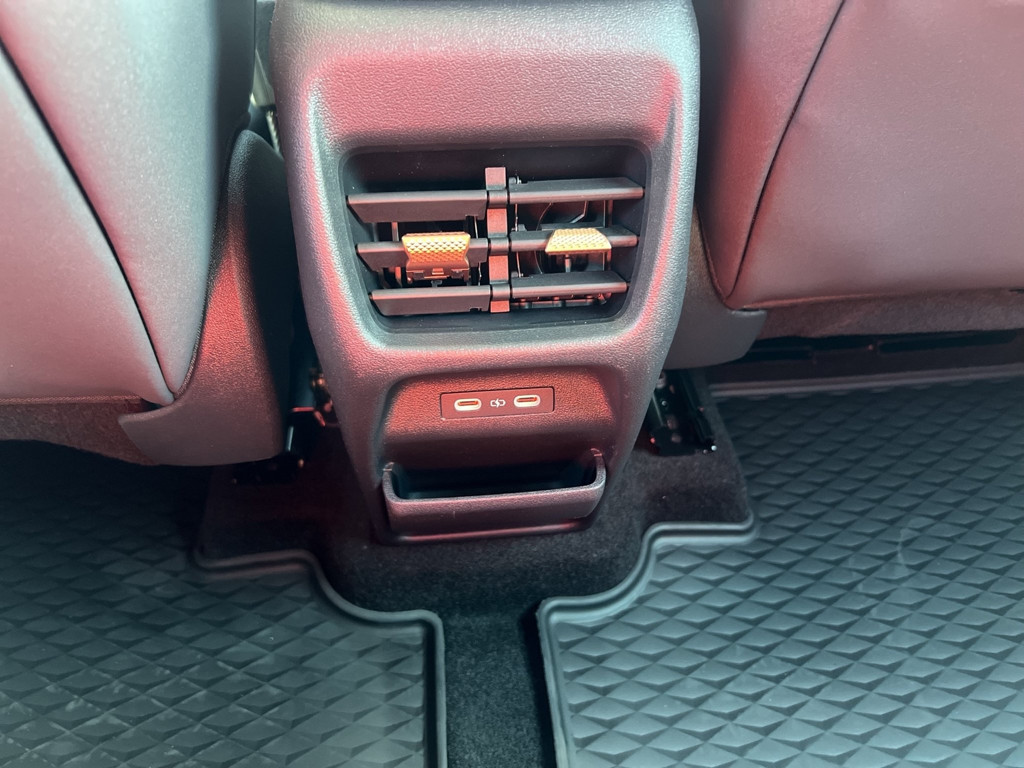 Cupra Raval