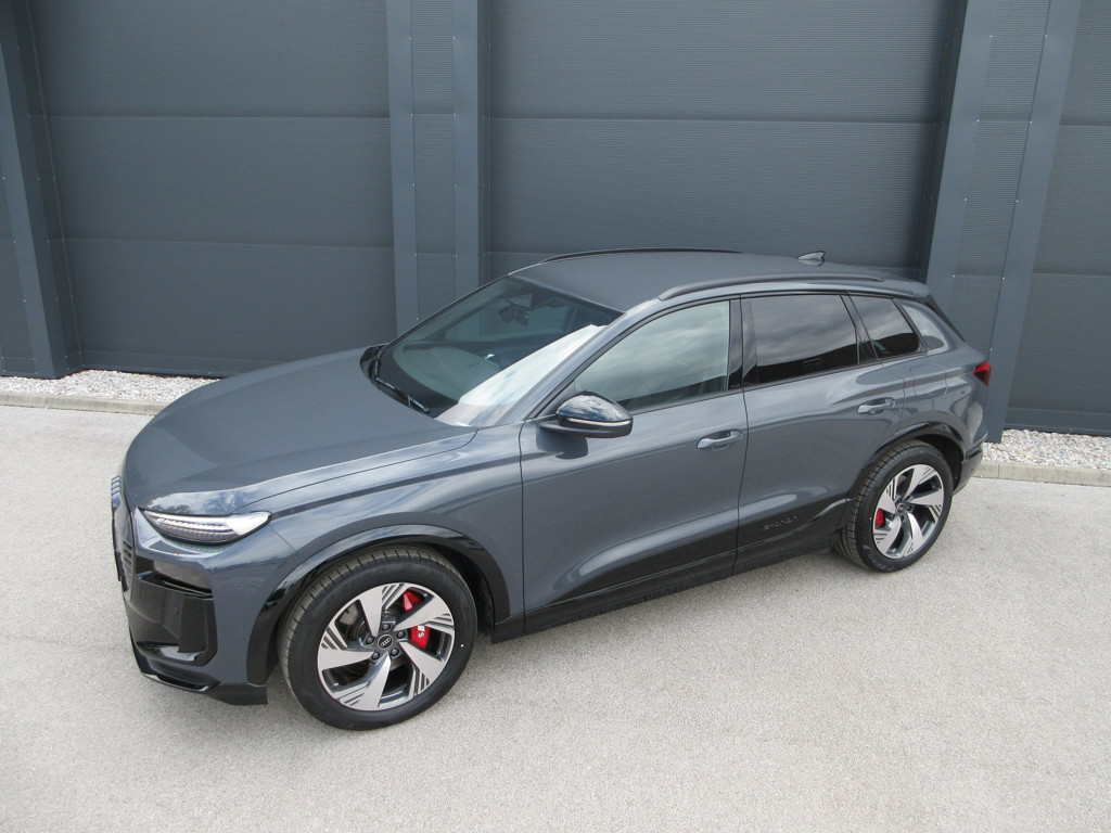 Audi SQ6 e-tron