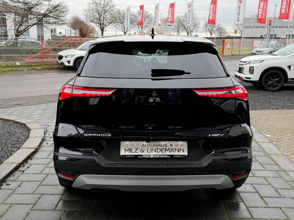 Mitsubishi Grandis