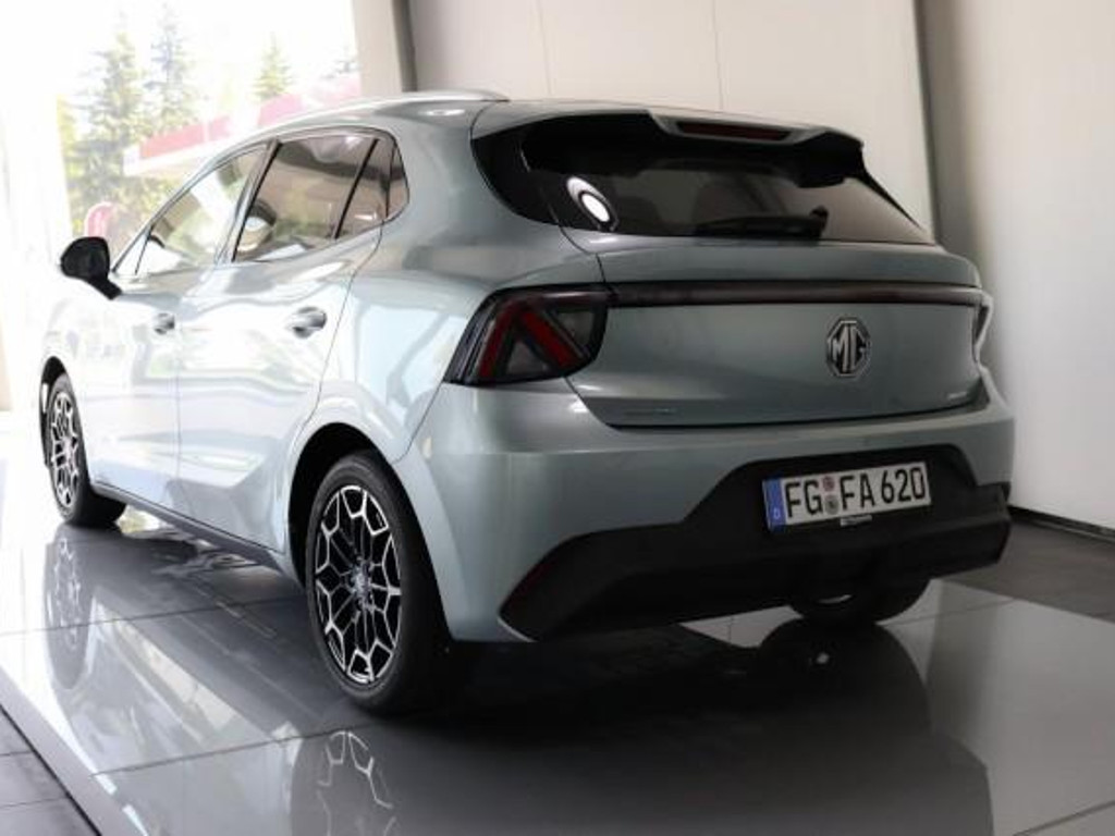 MG MG4 EV Premium