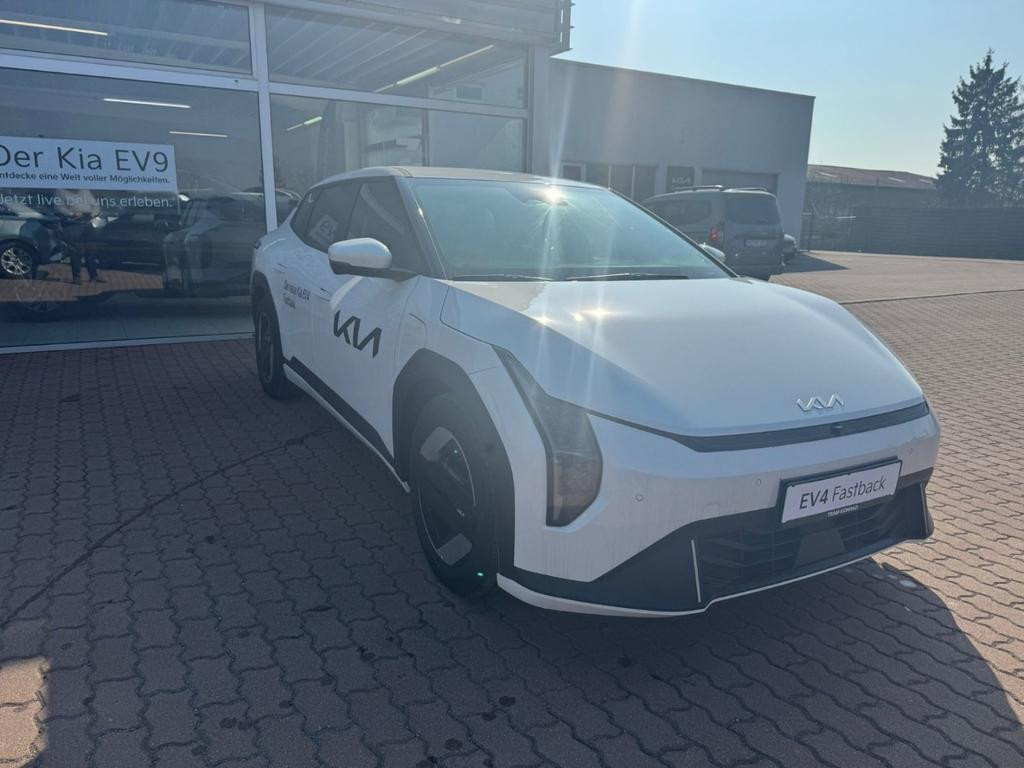 Kia EV4