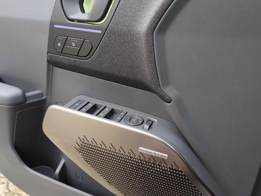 Kia EV2
