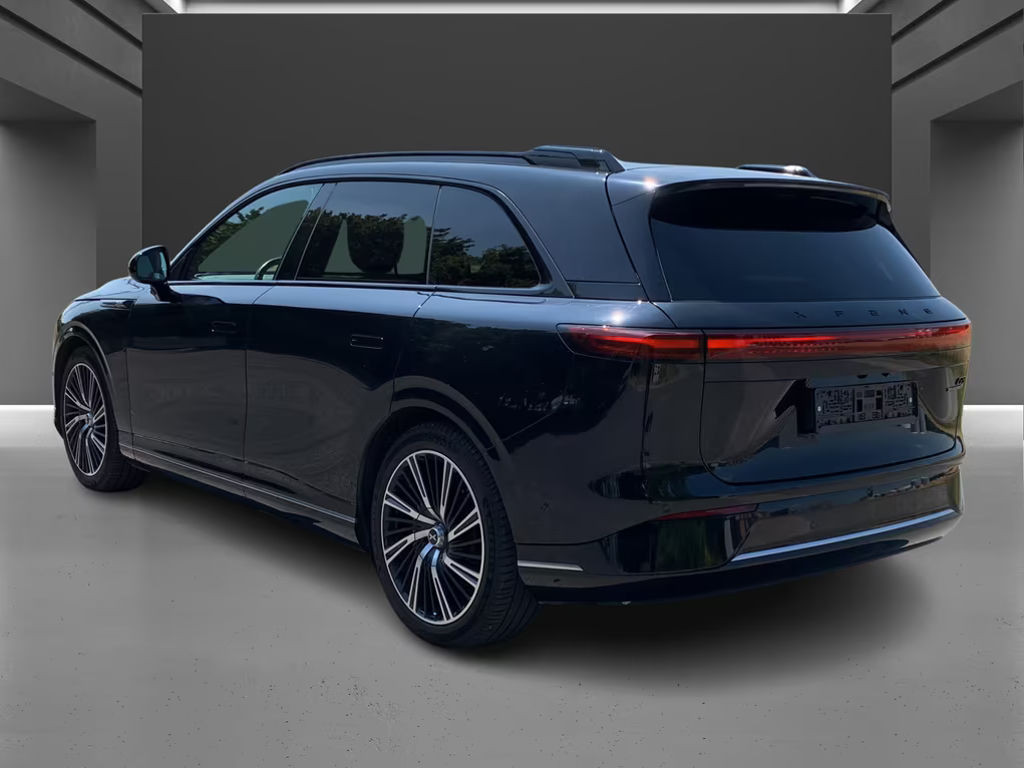 Xpeng G9