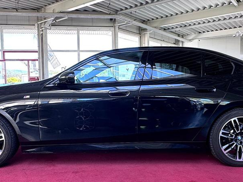 BMW 5 Serie 520 M-Sport Sedan 520d