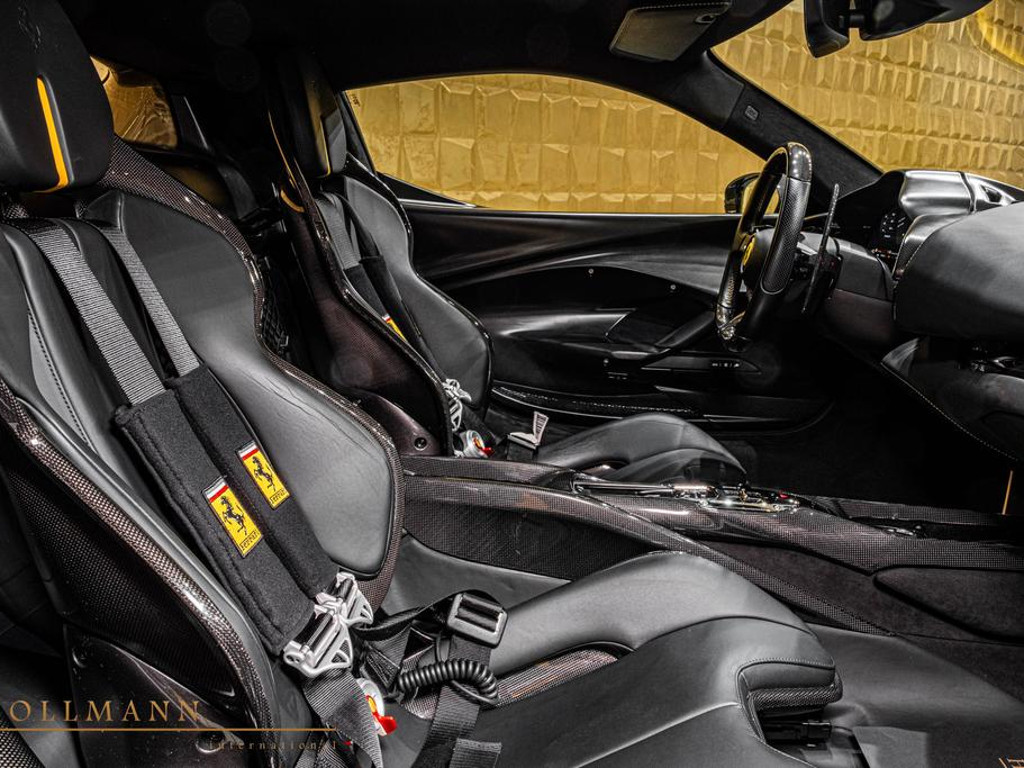 Ferrari 296