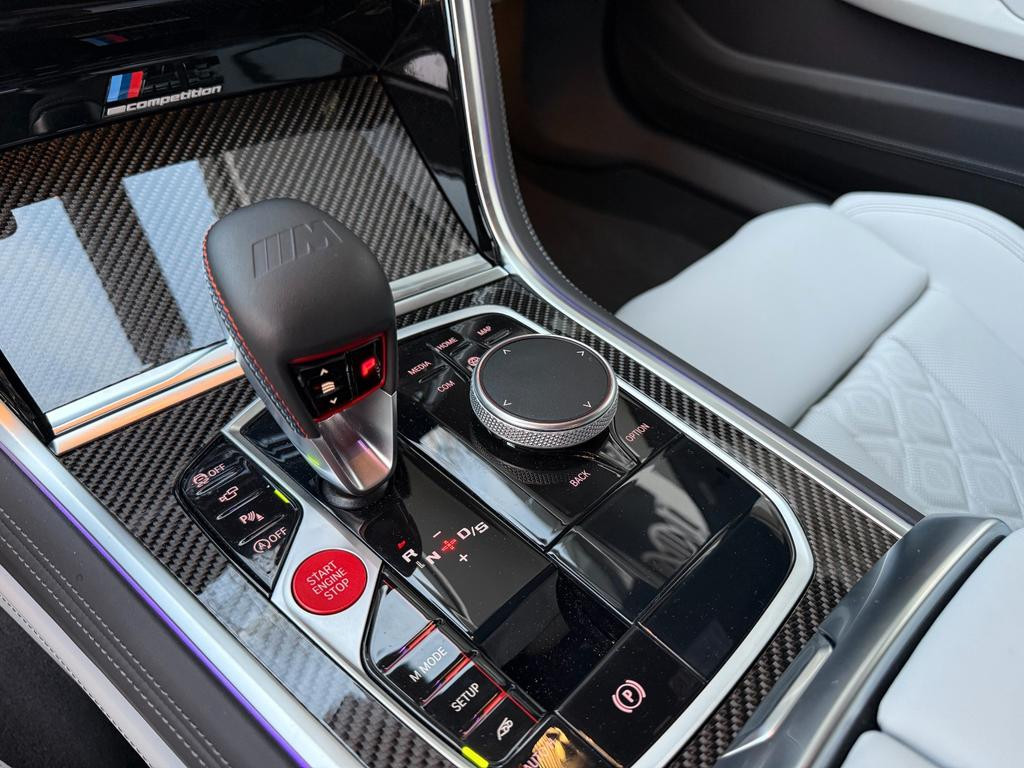 BMW M8