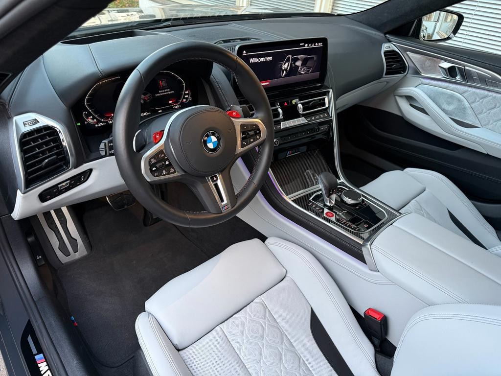 BMW M8
