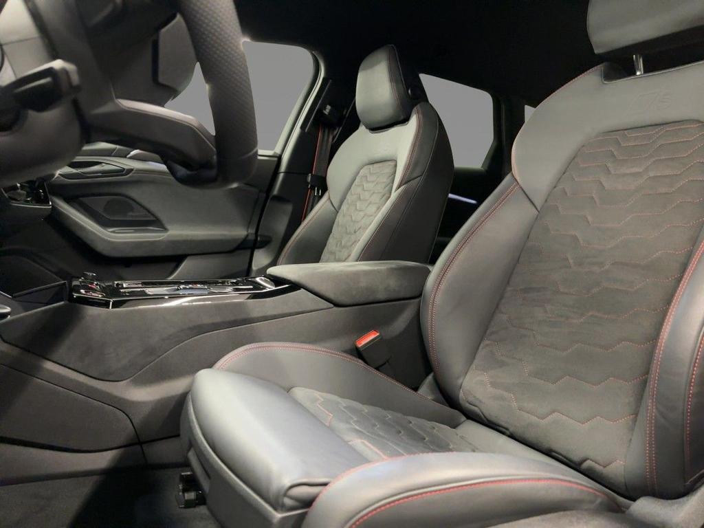 Audi S6 e-tron