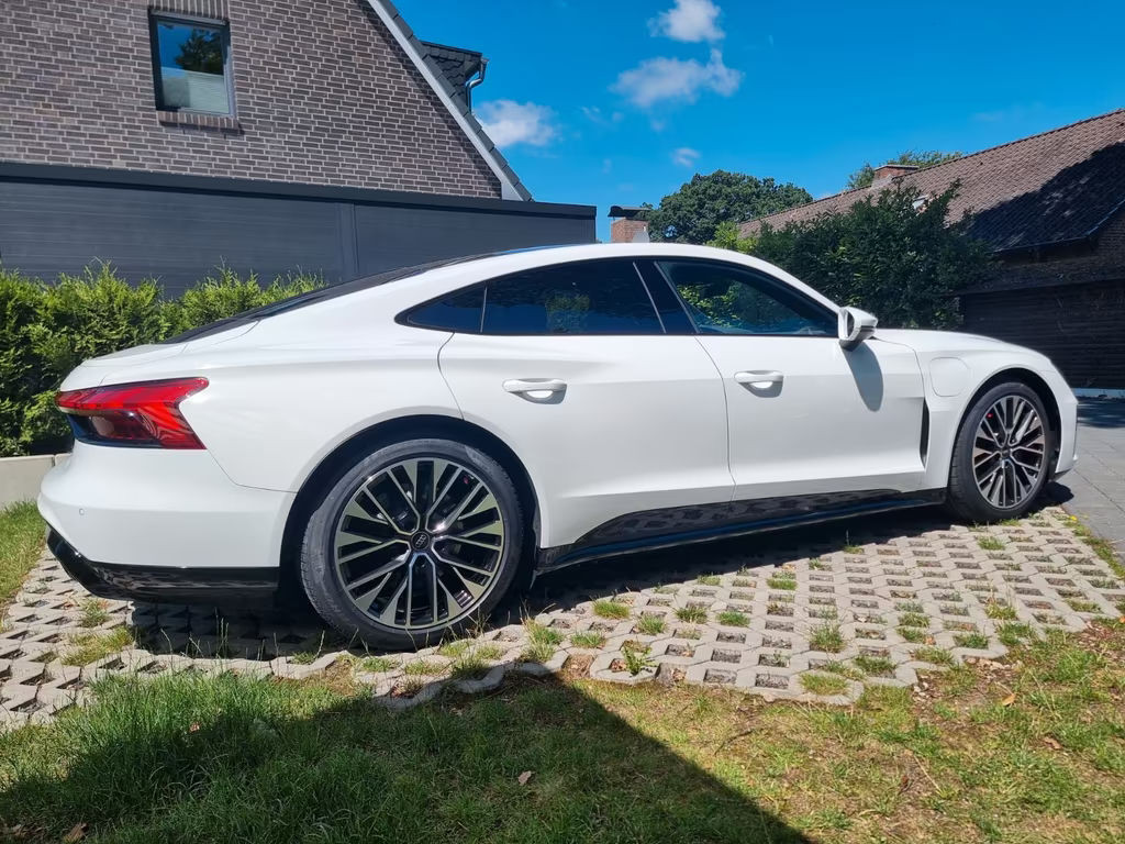 Audi e-tron GT