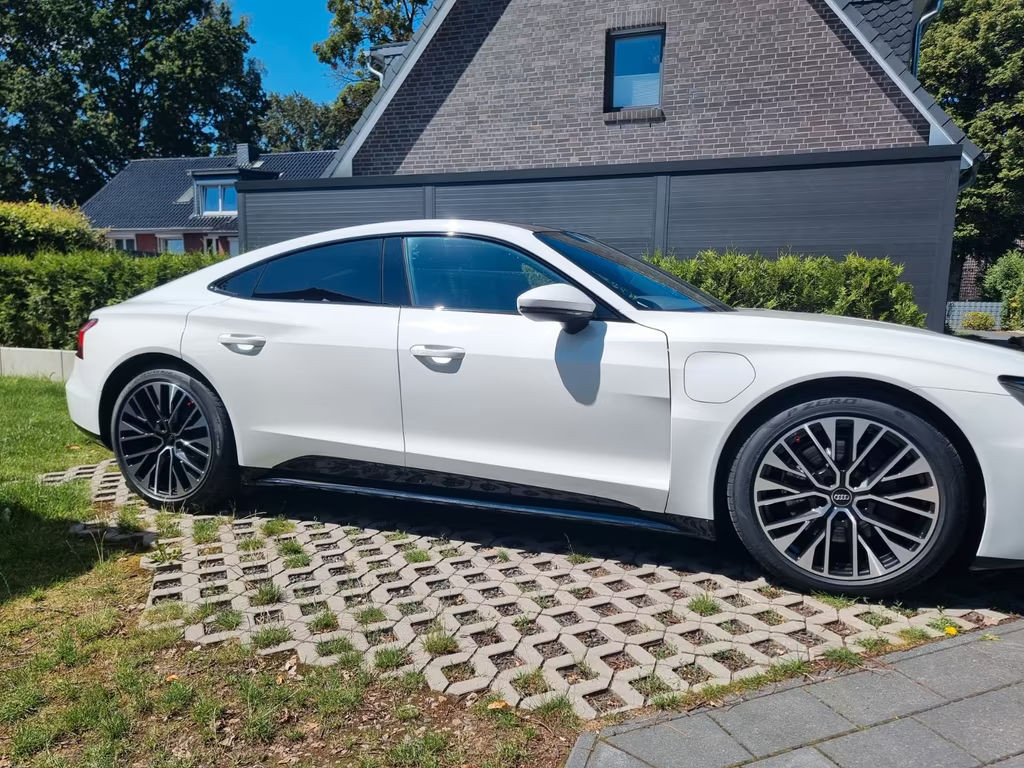 Audi e-tron GT
