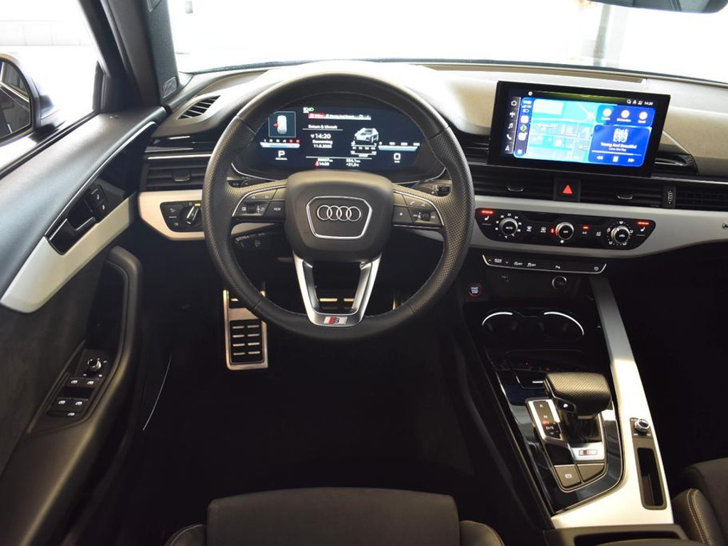 Audi S4