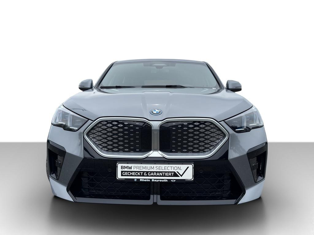 BMW iX2