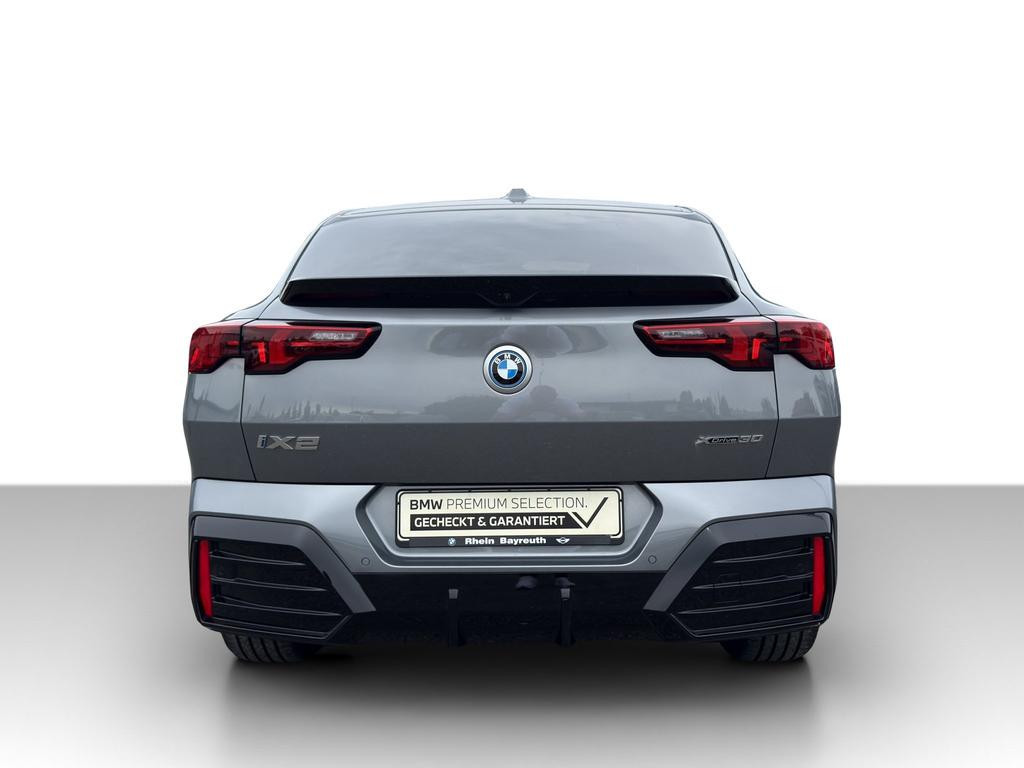 BMW iX2