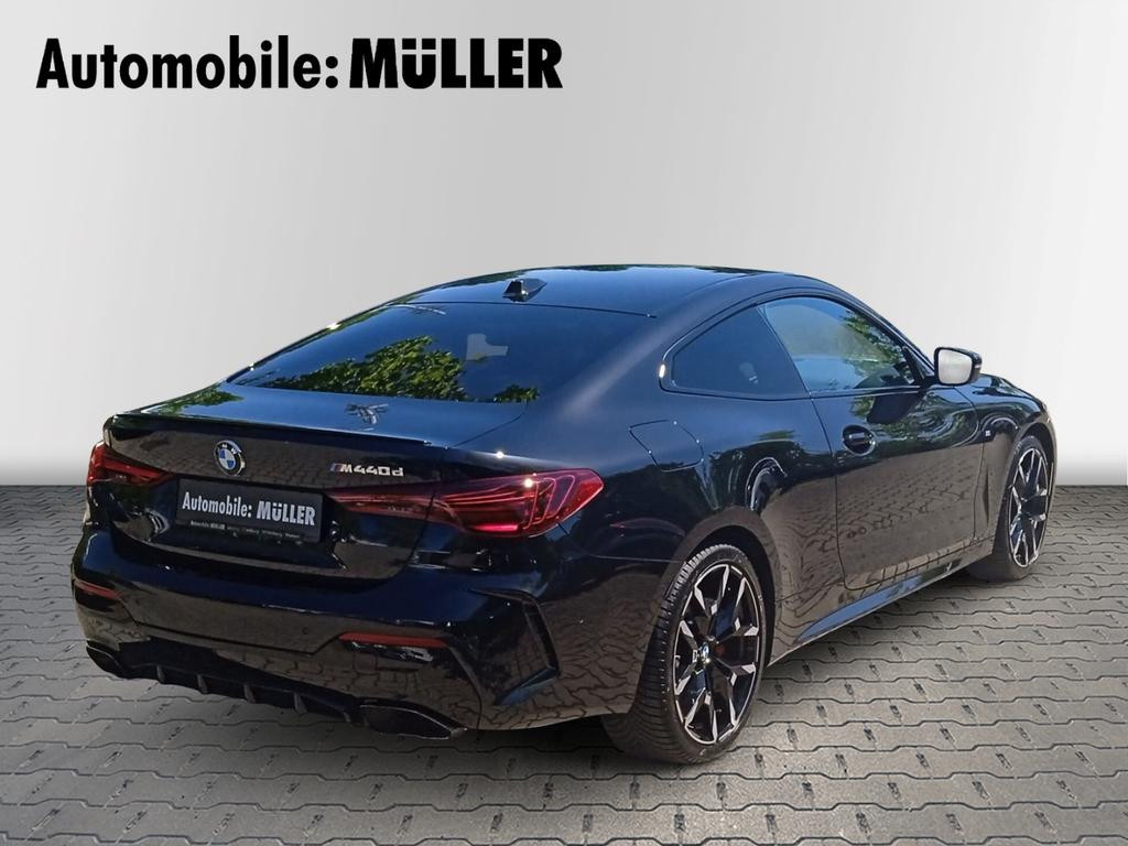 BMW M440