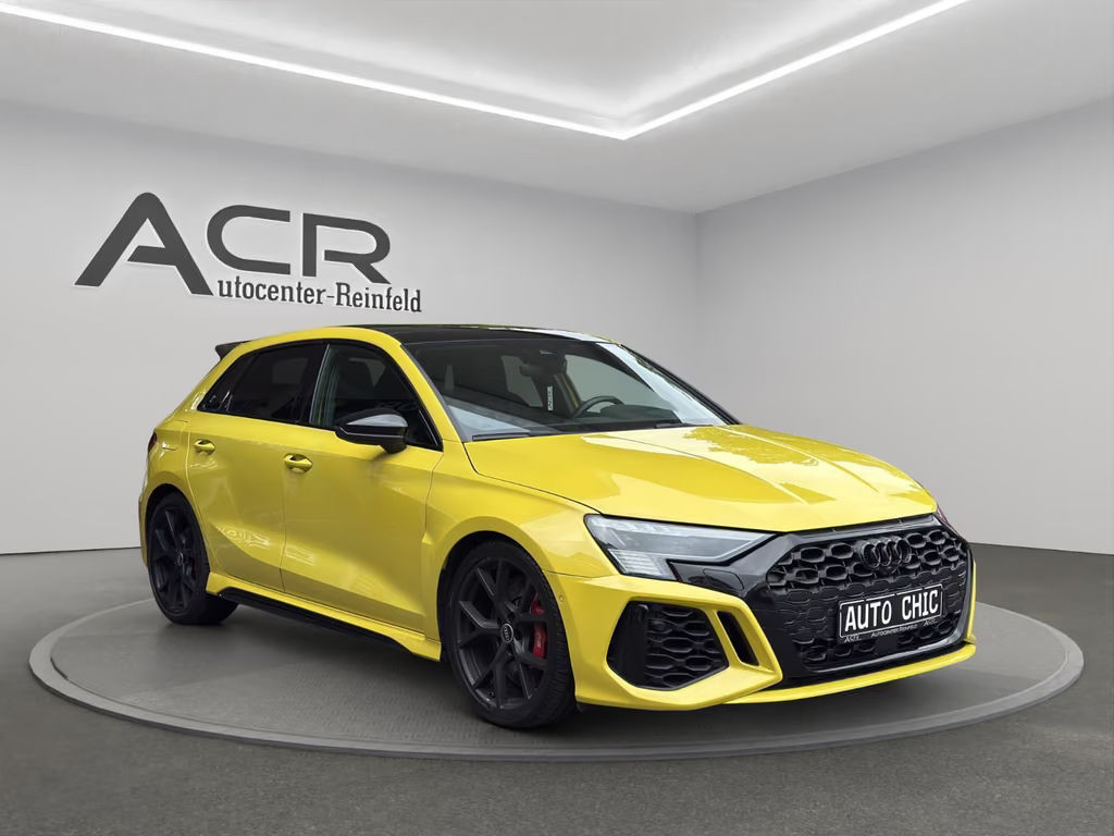 Audi RS3 Sportback Sedan Quattro