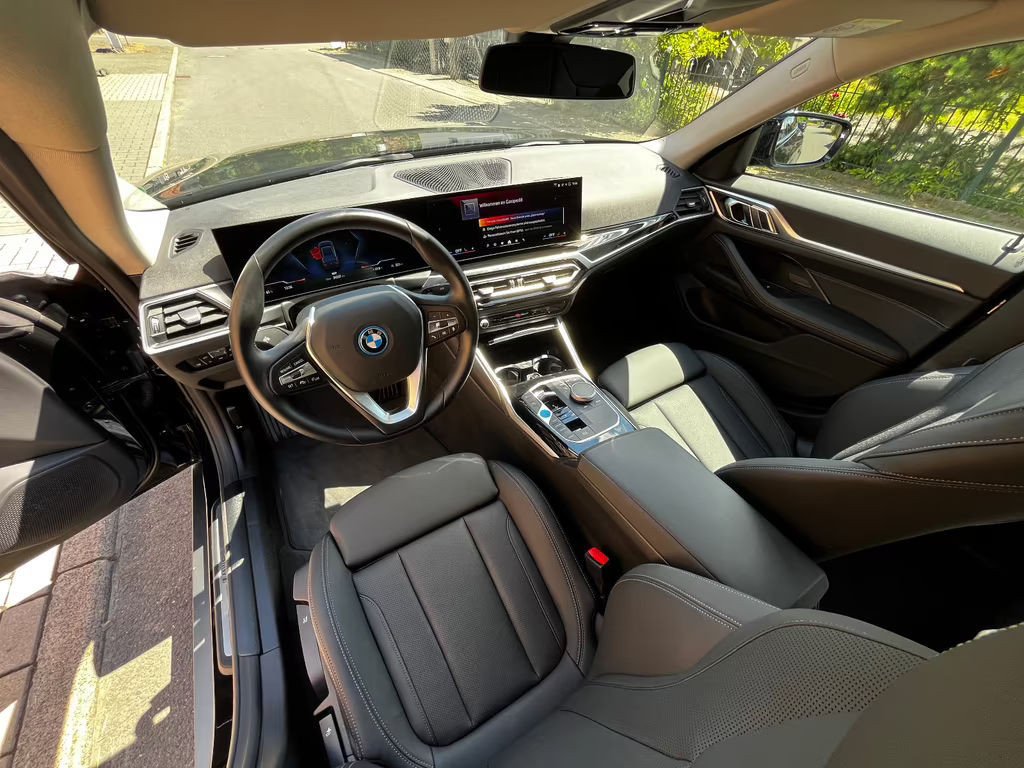 BMW i4