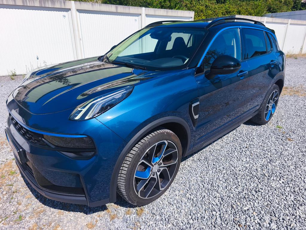 Lynk&Co 01