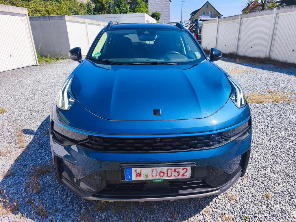 Lynk&Co 01