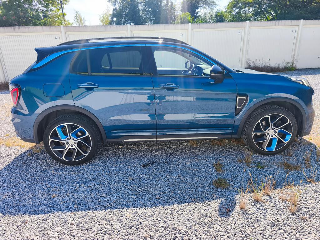 Lynk&Co 01
