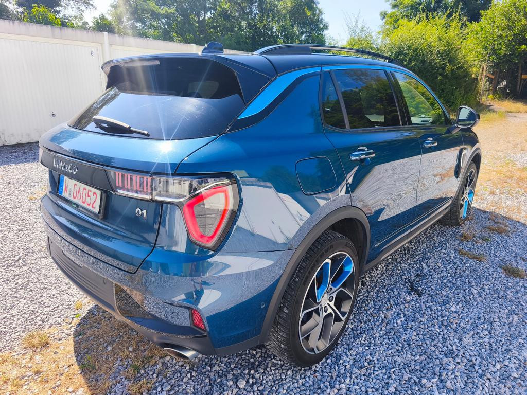Lynk&Co 01